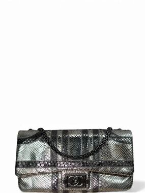 CHANEL Paris Bombay Python CC Single Flap Chain Shoulder Bag Metallic